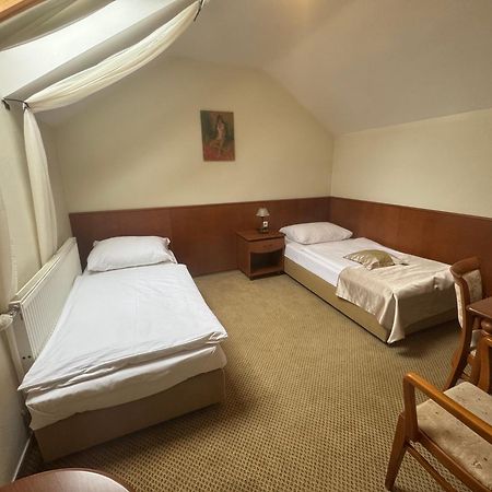 Beladice Park Hotel Tartuf מראה חיצוני תמונה