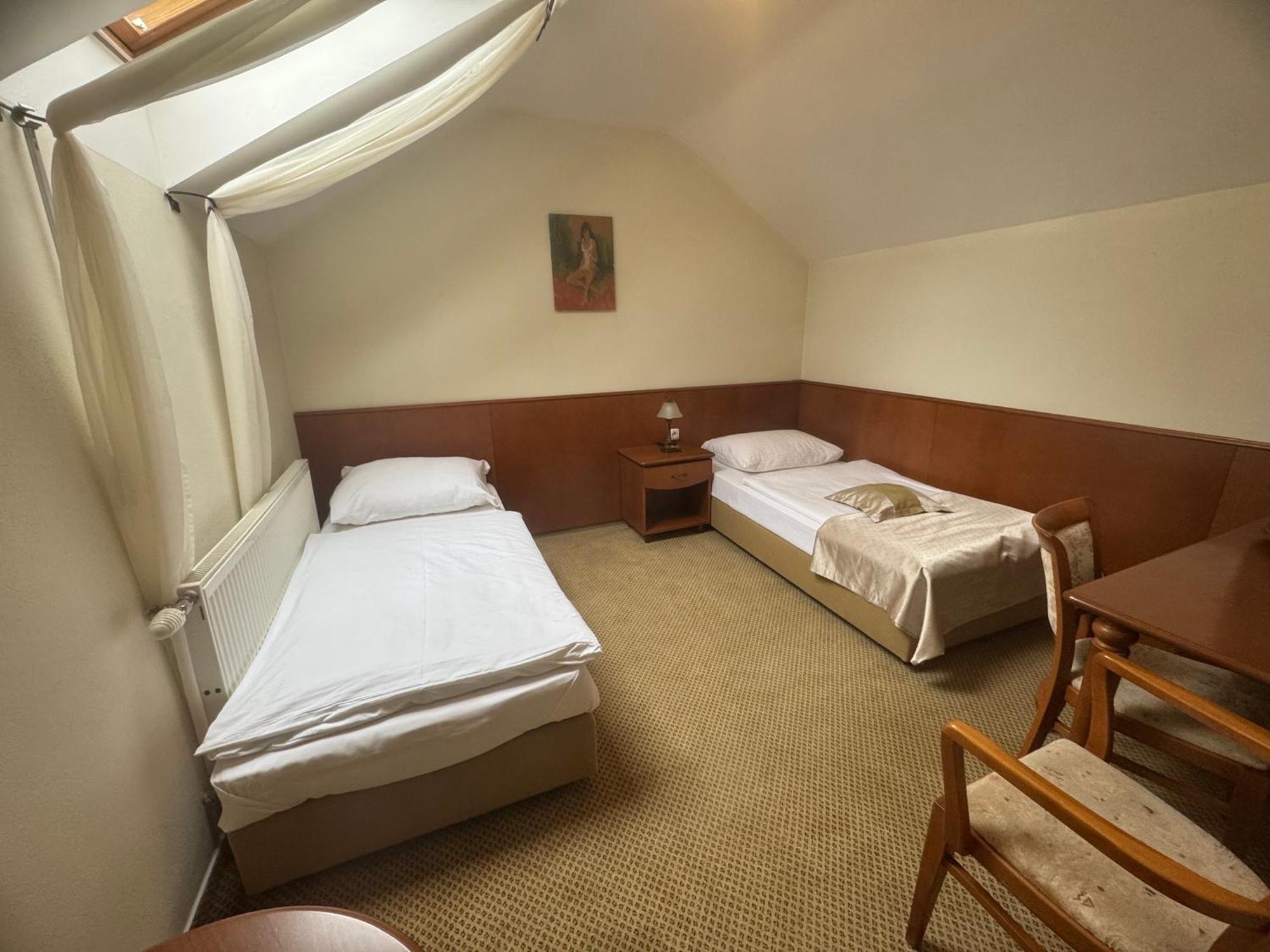 Beladice Park Hotel Tartuf מראה חיצוני תמונה