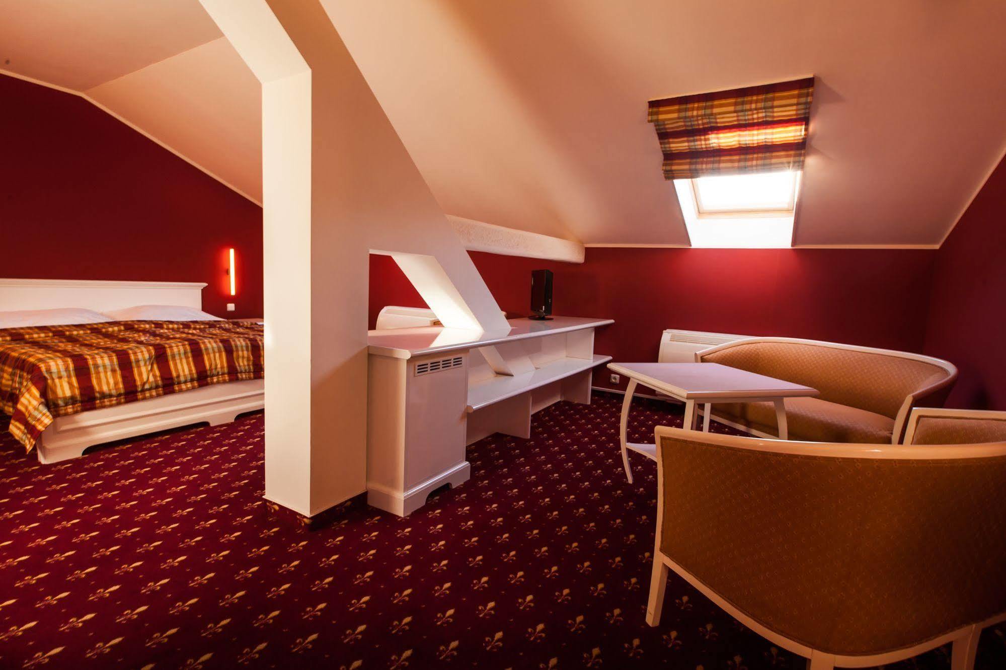 Beladice Park Hotel Tartuf מראה חיצוני תמונה